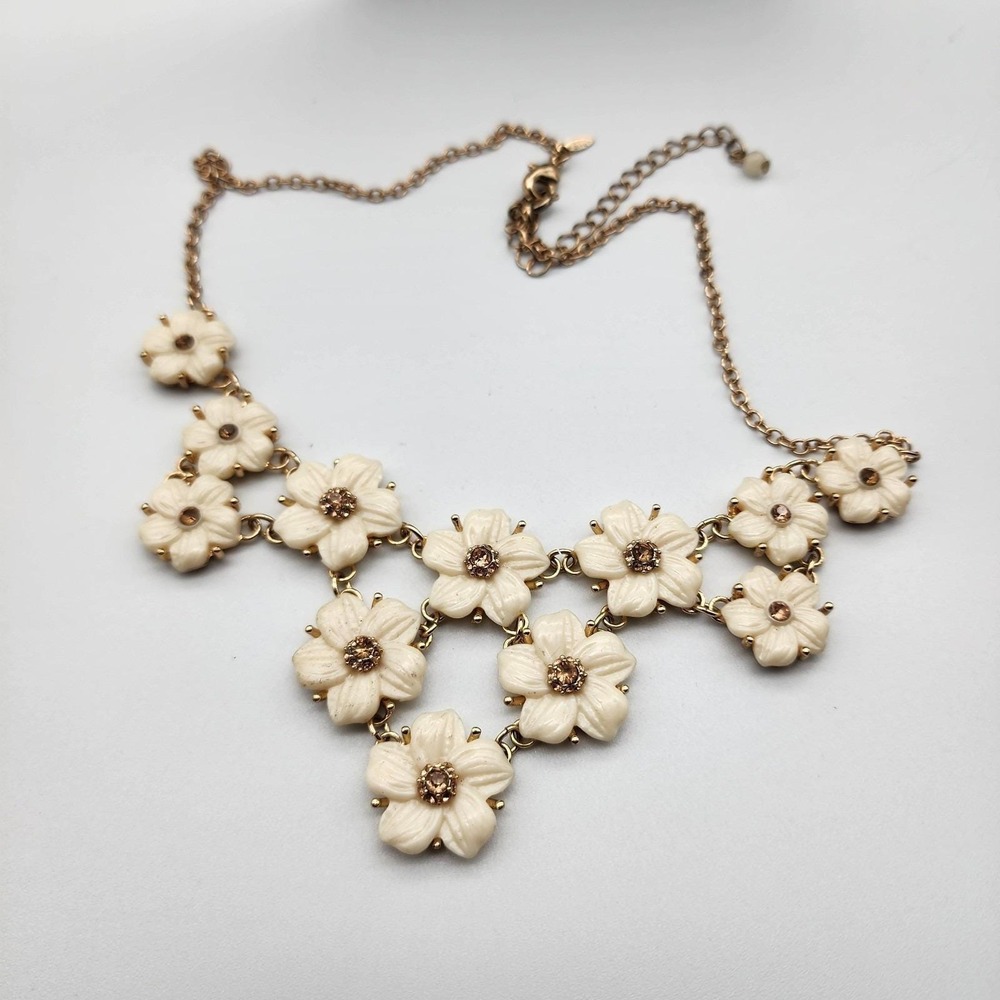 Vintage Avon SAQ Gold Tone Floral Bib Rhinestone Adjustable Necklace